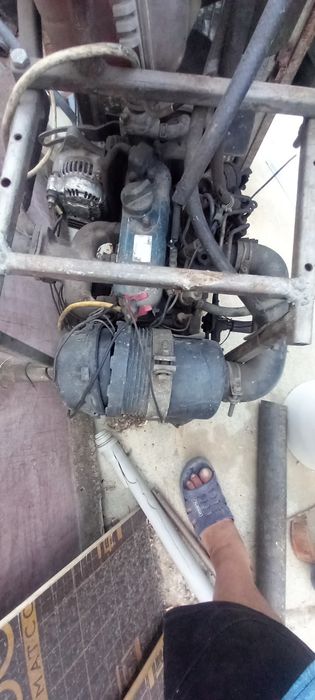 Motor diesel KUBOTA D722-E