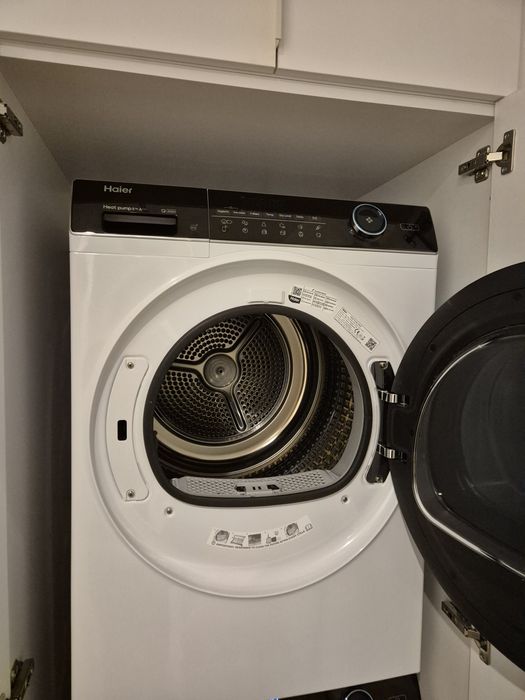 Haier Сушилня с термопомпа, 8 кг, A+++ – Отлично състояние!