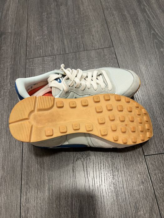 Nike Internationalist