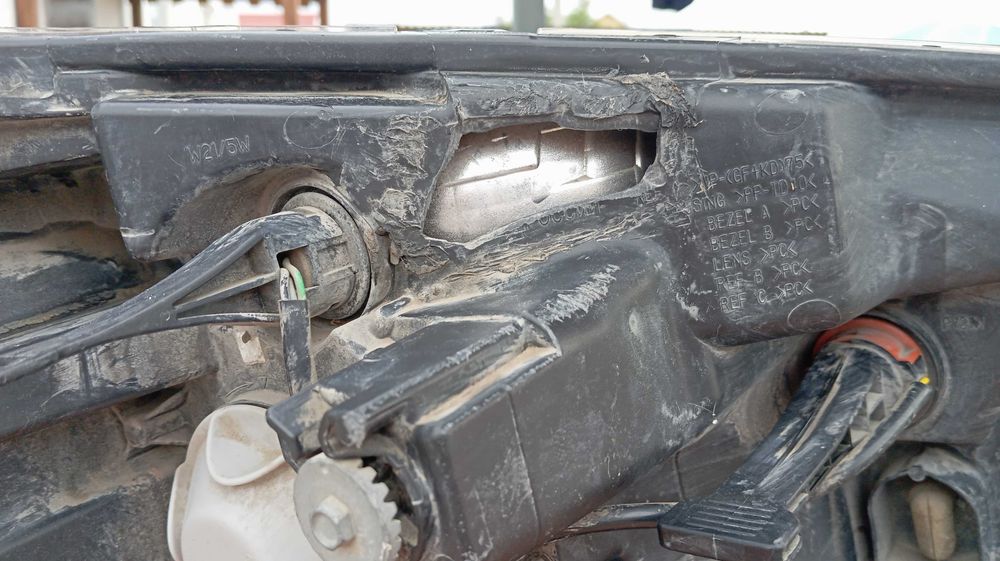 Фара веста бу левая