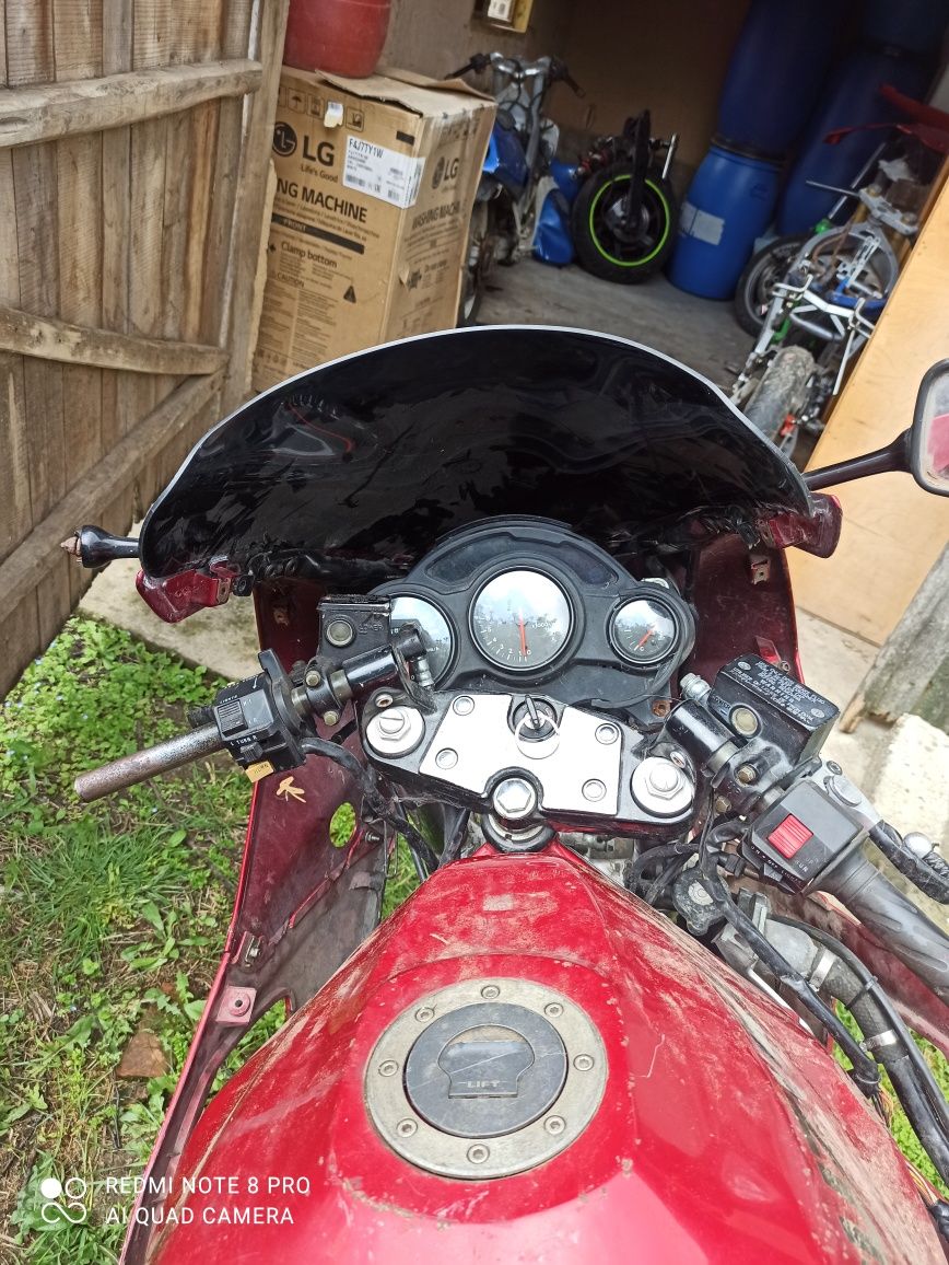Suzuki rf на части
