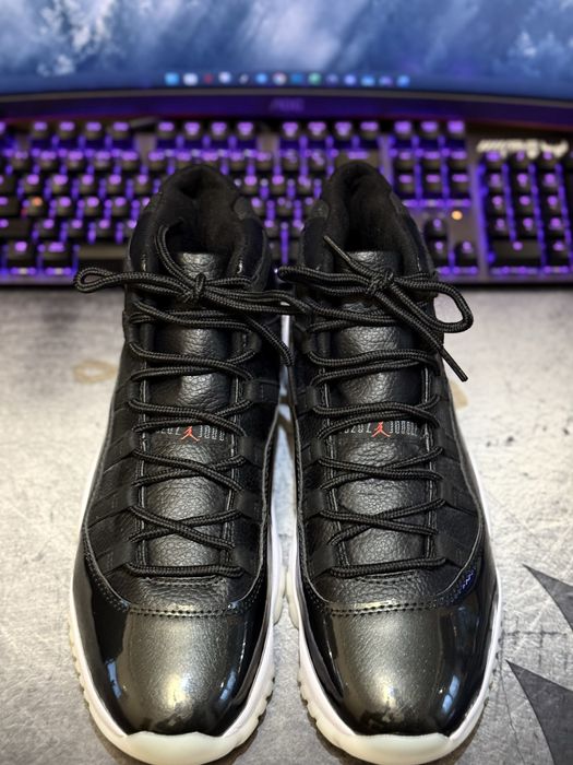 Jordan 11 Negru cu alb marimea 45
