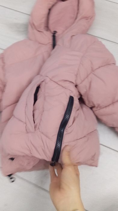 Зимняя куртка ZARA на девочку на 7-10 лет