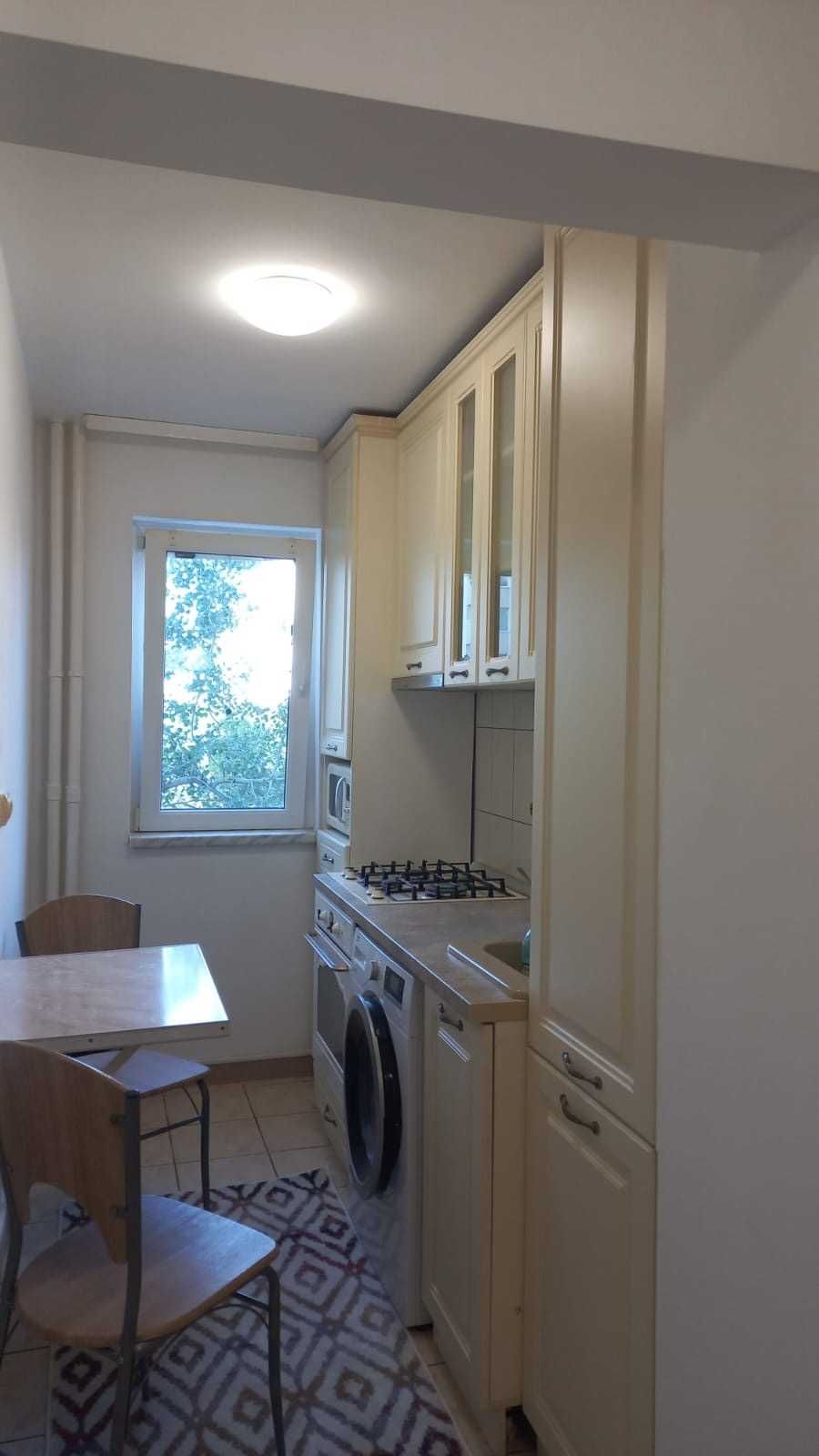 Garsonieră Titan – 3 min Metrou , Mobilată & Utilată | 350 €/lună