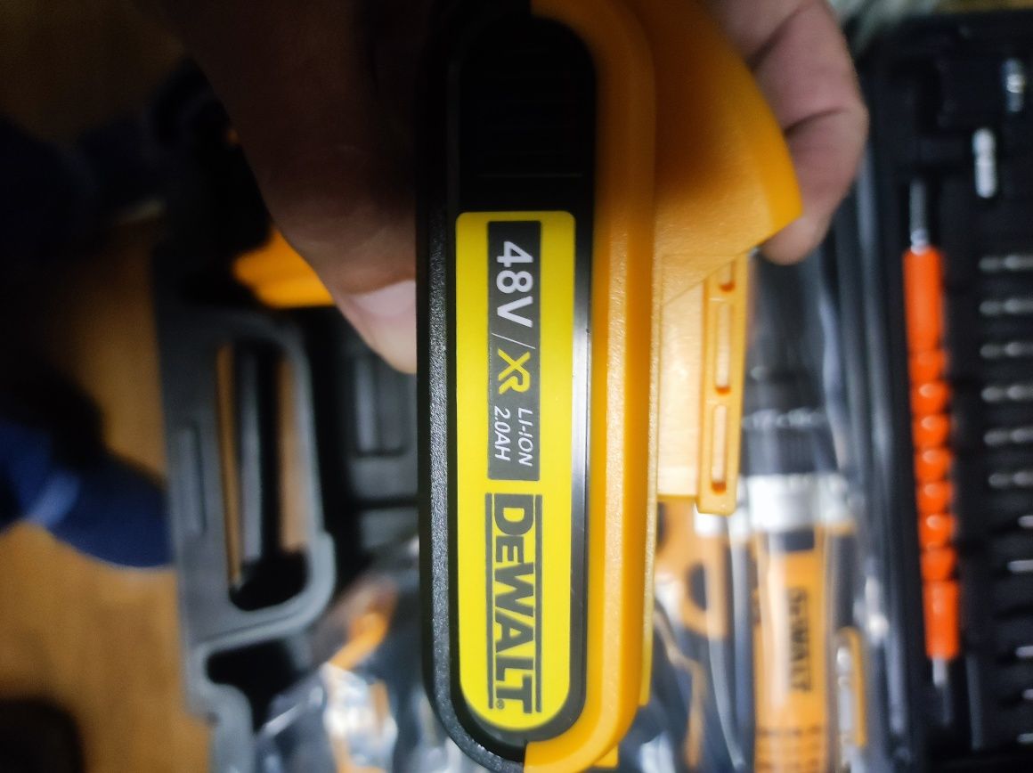 Продам шуруповёрт Makita, BoscH, DeWalt