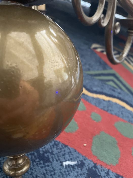 Candelabru vintage din alamă, 8 brațe - farmec clasic pentru casa ta!