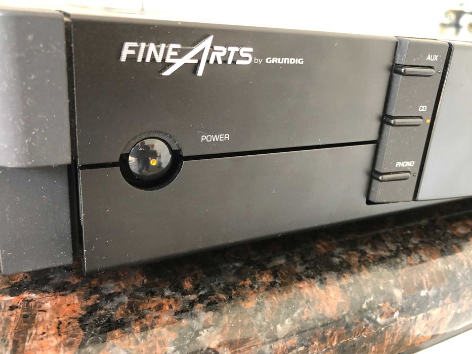 Стерео усилвател Grundig