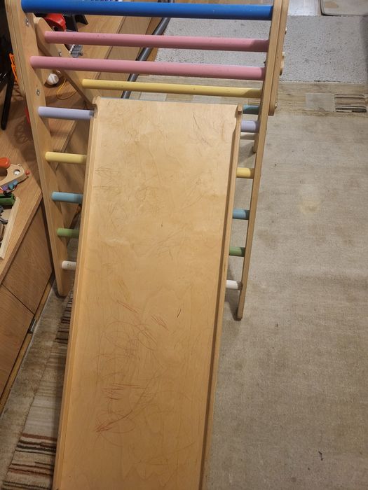 Триъгълник на Пиклер и рампа за катерене/пързалка