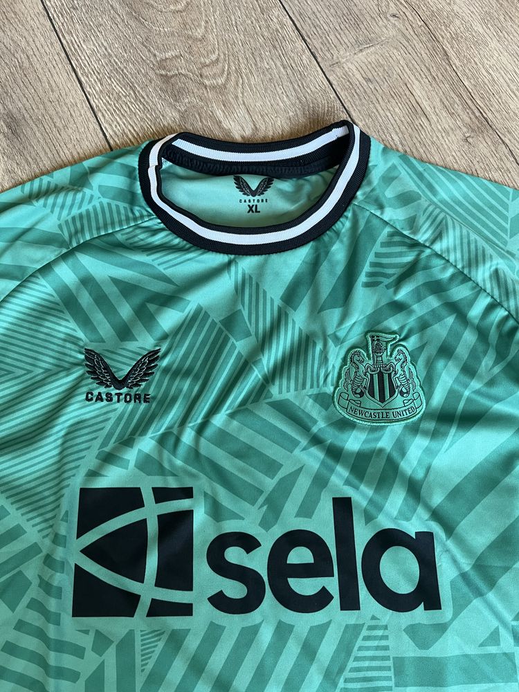 Castore : Newcastle United - Нюкасъл - Нова размер ХЛ