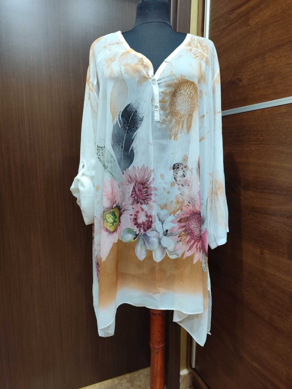 Ефирна туника с флорална шарка