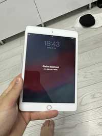 Vand tableta ipad mini 3 pentru piese