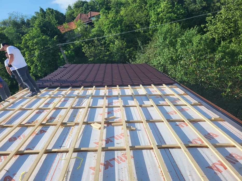 Reparatii acoperisuri montaj tigla metalica montaj dulgheri masardari