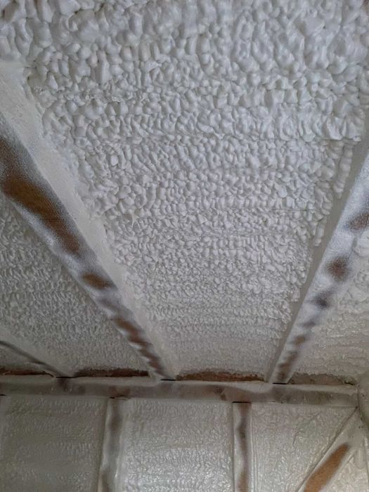 Izolatie cu spuma poliuretanica Arad