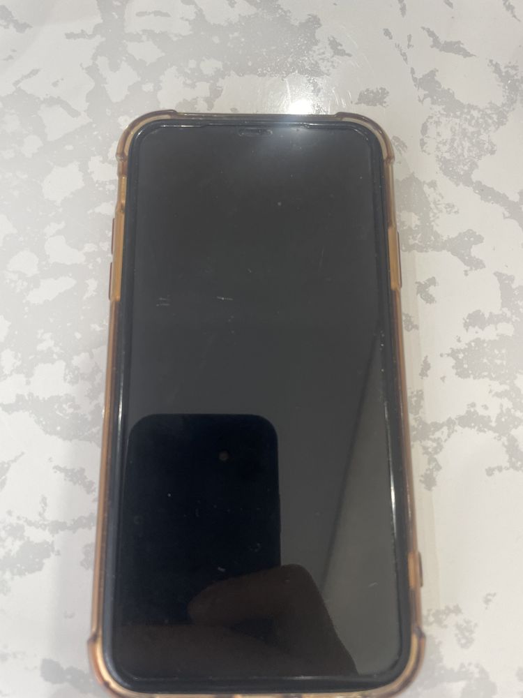 Продам iphone 11