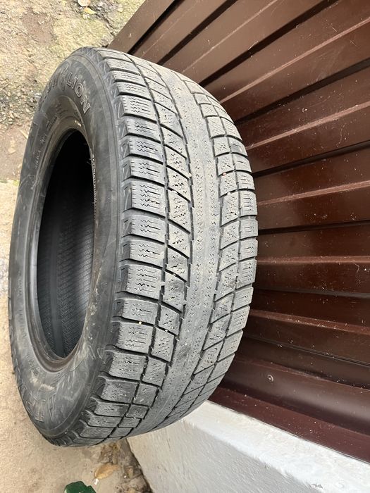 Triangle TR777 215/65 R16