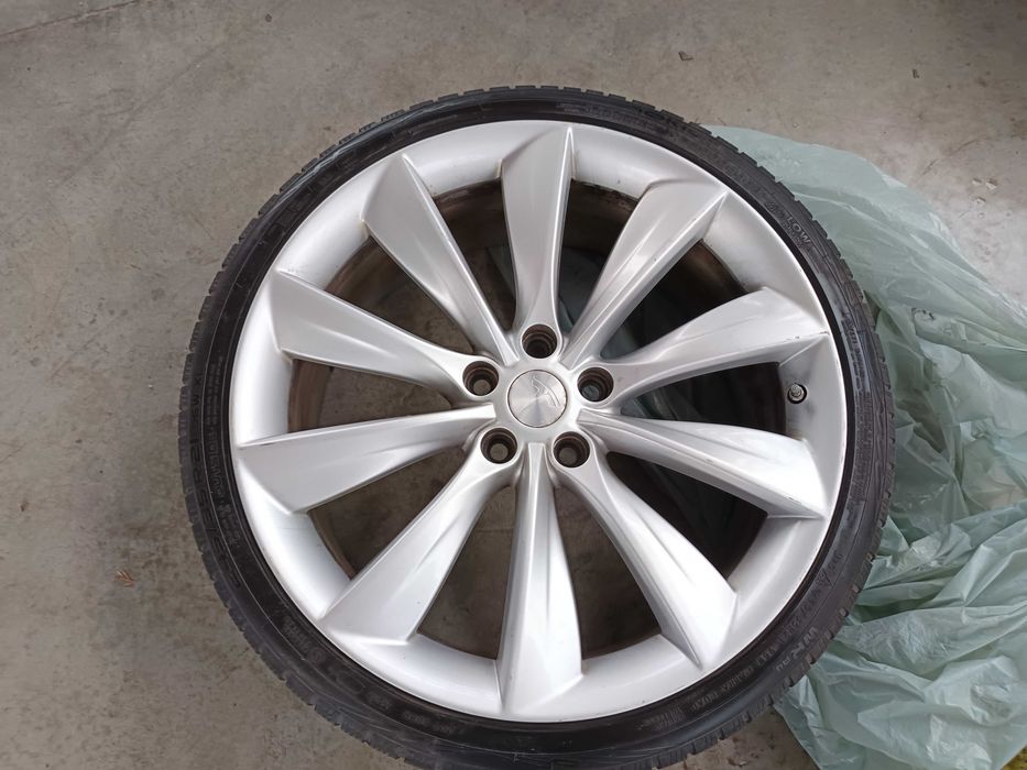 Джанти Тесла модел С Tesla model S