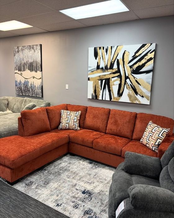 Мягкая мебель на заказ а также Рестоврация мебели