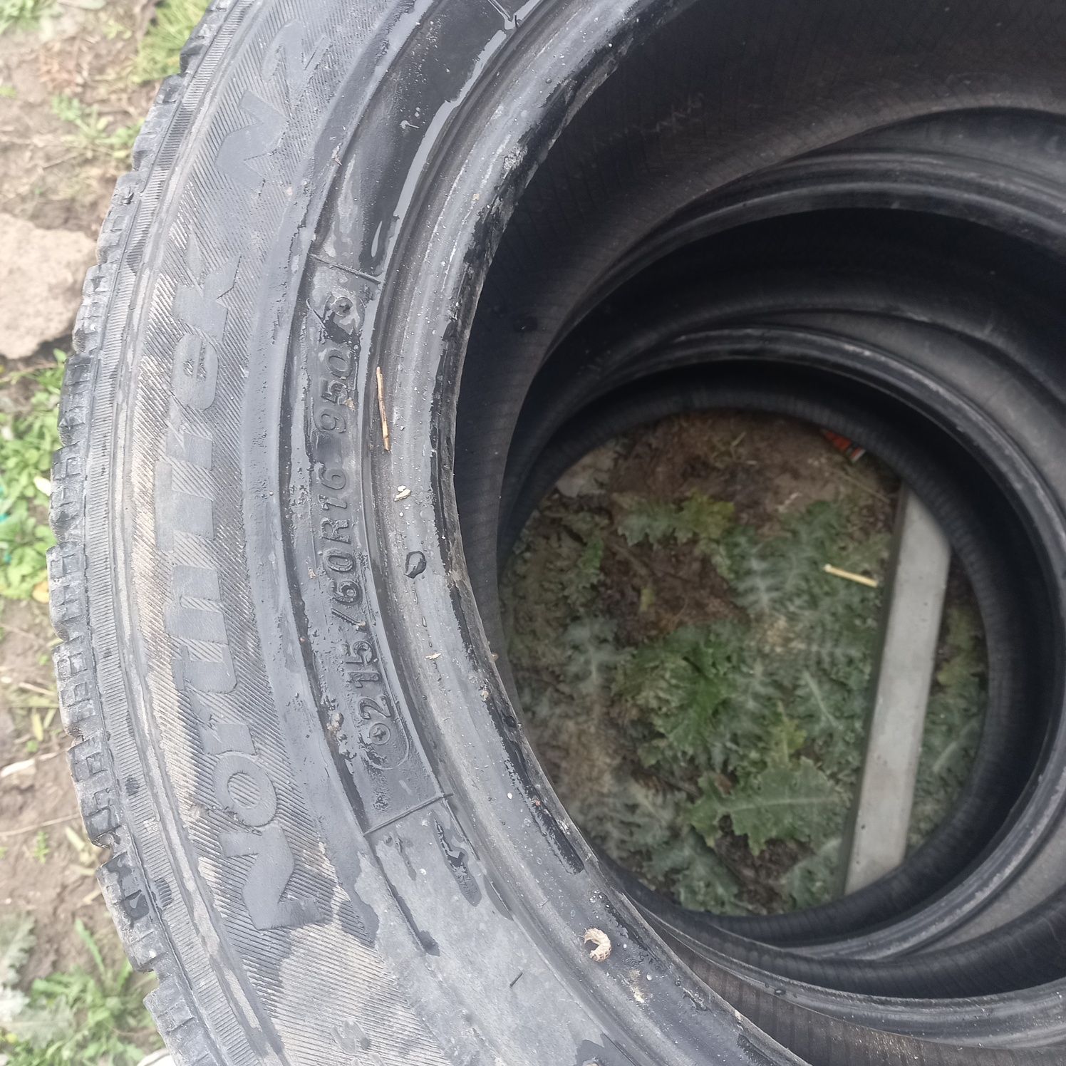 Продаю шины зимние Northtrek 215/60R16