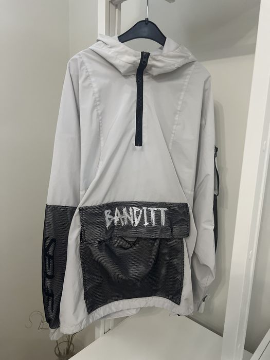 Продавам дрехи на Bandit