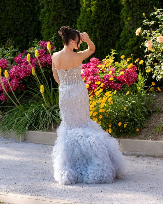 Абитуриентска рокля, официална чантичка и  обувки в отлично състояние