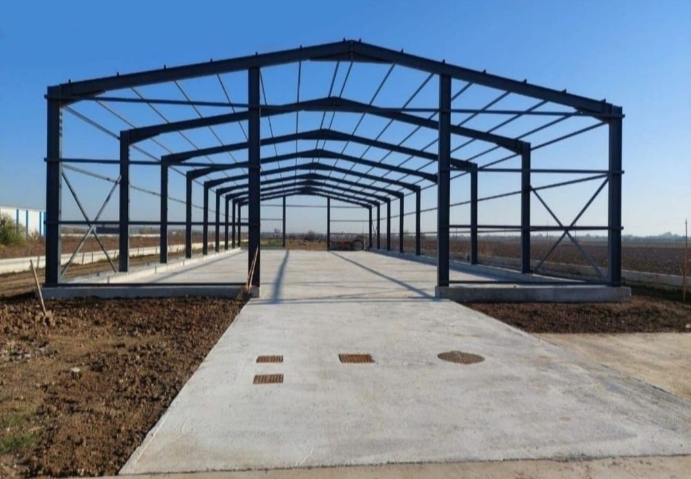 Vand hala metalica structura