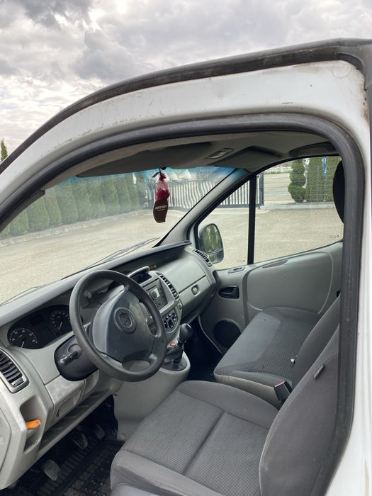Opel vivaro 2008 vand urgentt