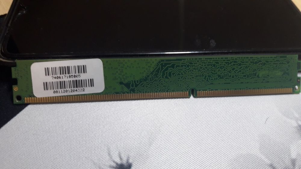 Озу 2 гиг на DDR3 хорошем состоянии