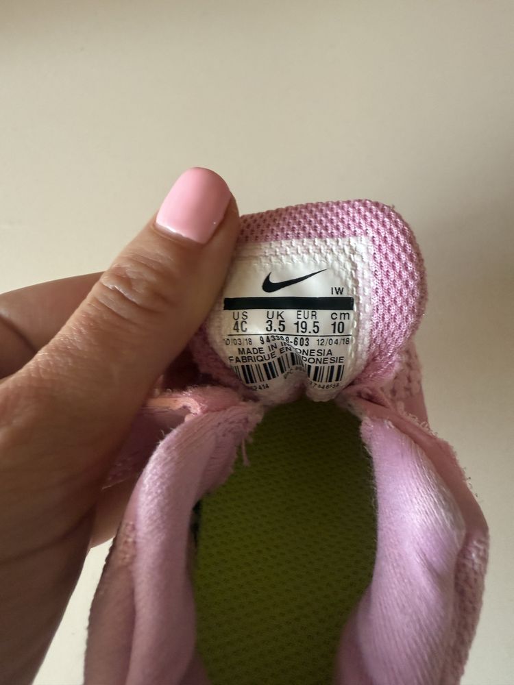 Оригинални маратонки Nike Revolution, размер 19,5
