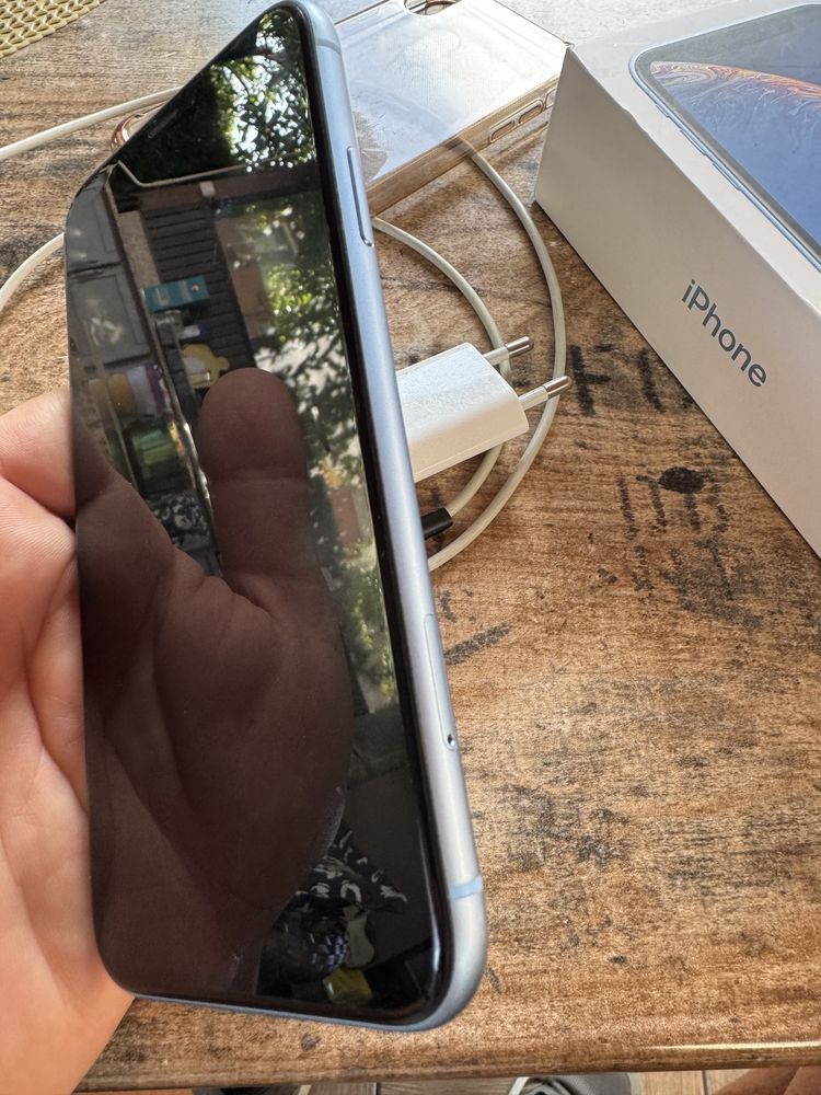 iPhone XR 128 GB blue