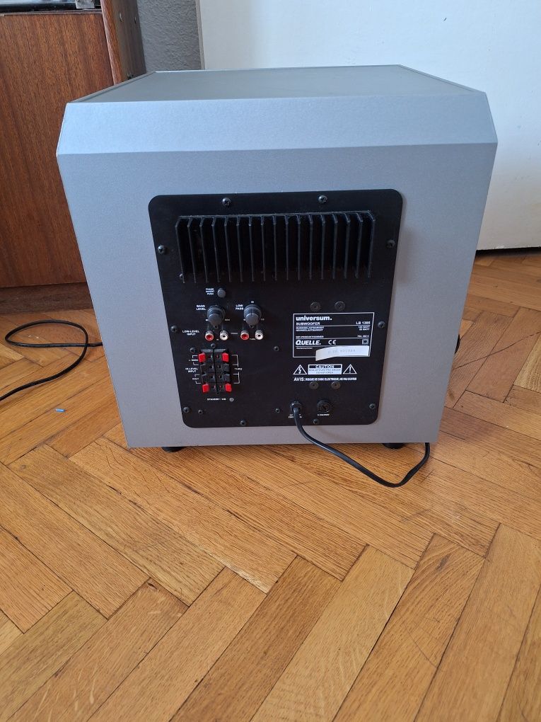 Активен субуфер Universum LB 1305