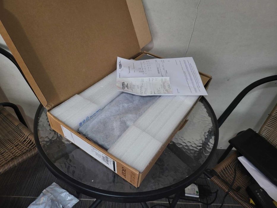 Okazie Acer Aspire cu i7 si 16Gb Ram (Laptop Nou la cutie cu Garantie)