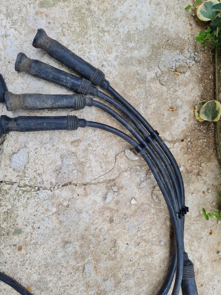 Оригинални запалителни кабели Ауди 80/90