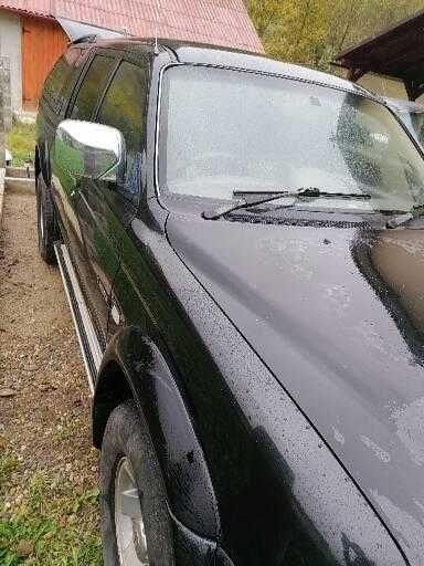 Mitsubishi l200 an fabricație 2005