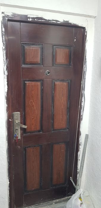 Дверь метадическая, входня на ширина 86 см