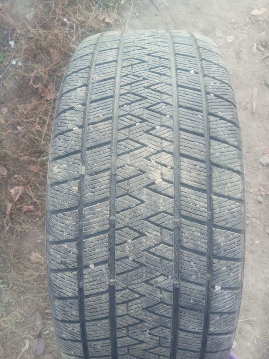 Шины 255 50 R19 зима новые