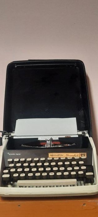 Mașină de scris Remington Monarh 2