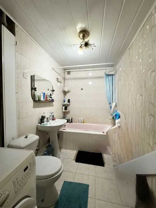 Дава се под наем Двустаен апартамент в София, Зона Б-18 - 67 кв.м за 484.5 € - Снимка #1