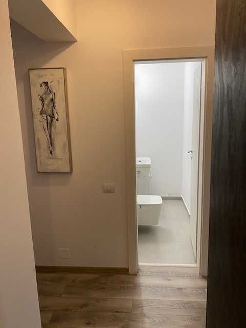 Apartament de vânzare cu 3 camere+loc de parcare în COMFORT RESIDENCE