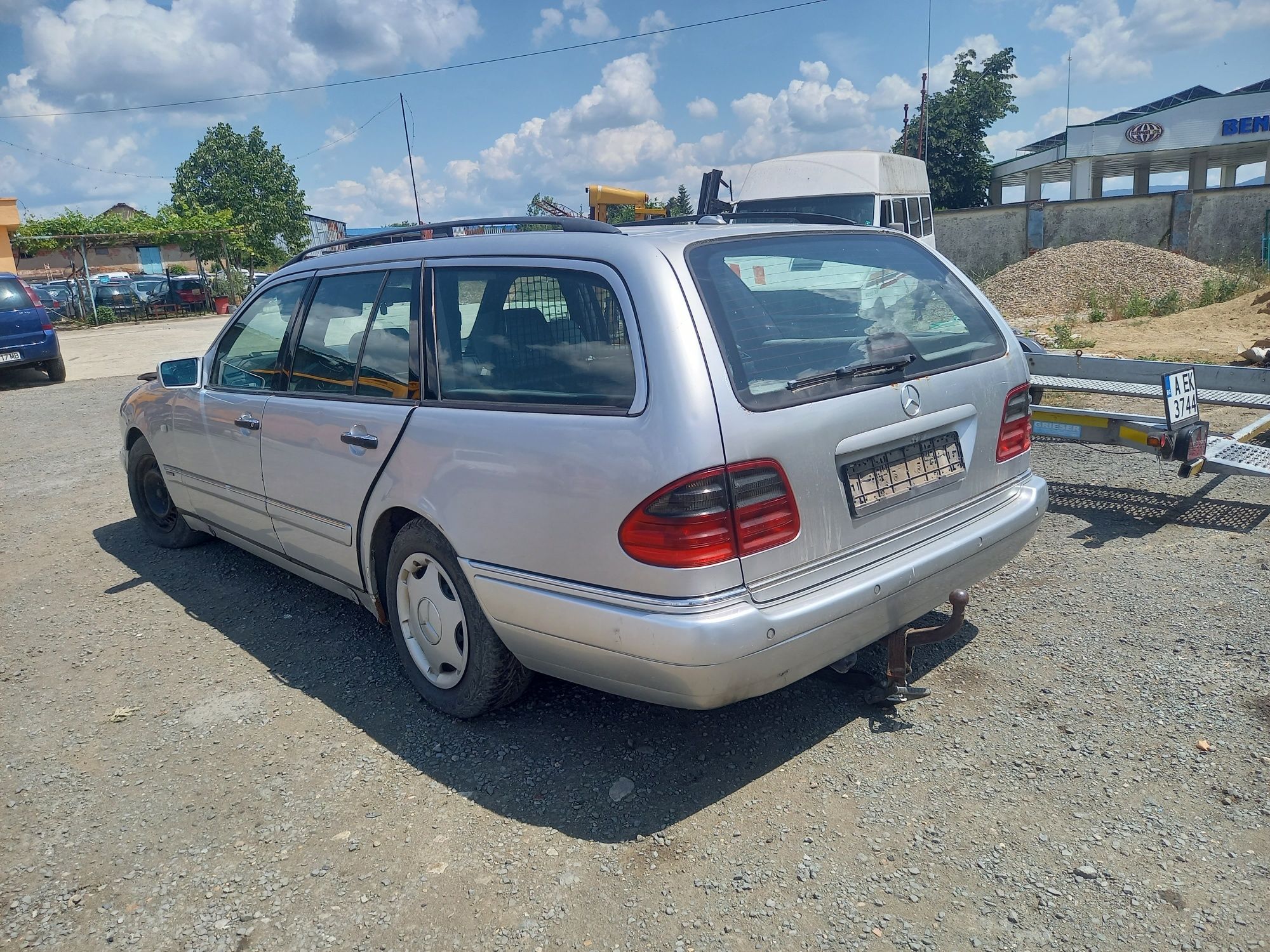Мерцедес E 220 CDI на части !