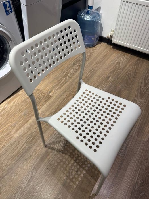 Стулья IKEA Адде 4 шт. (Цена за один)