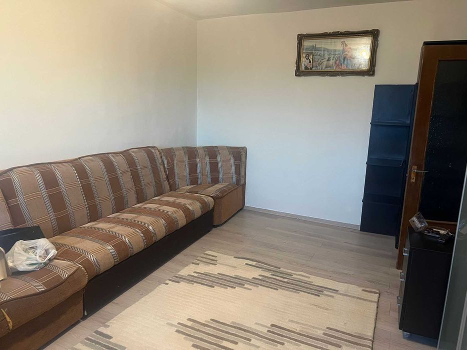 Inchiriez garsoniera  strada Ion Mihalache.