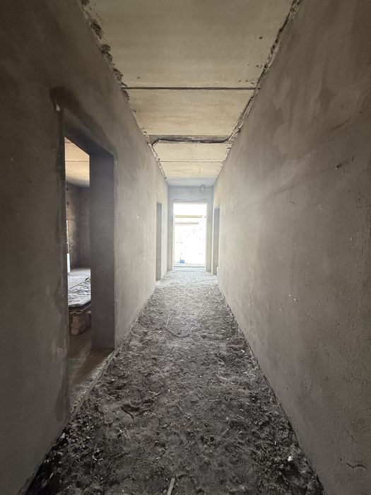 Сергели кум арик махаллада  учаска сотилади каропка холатида