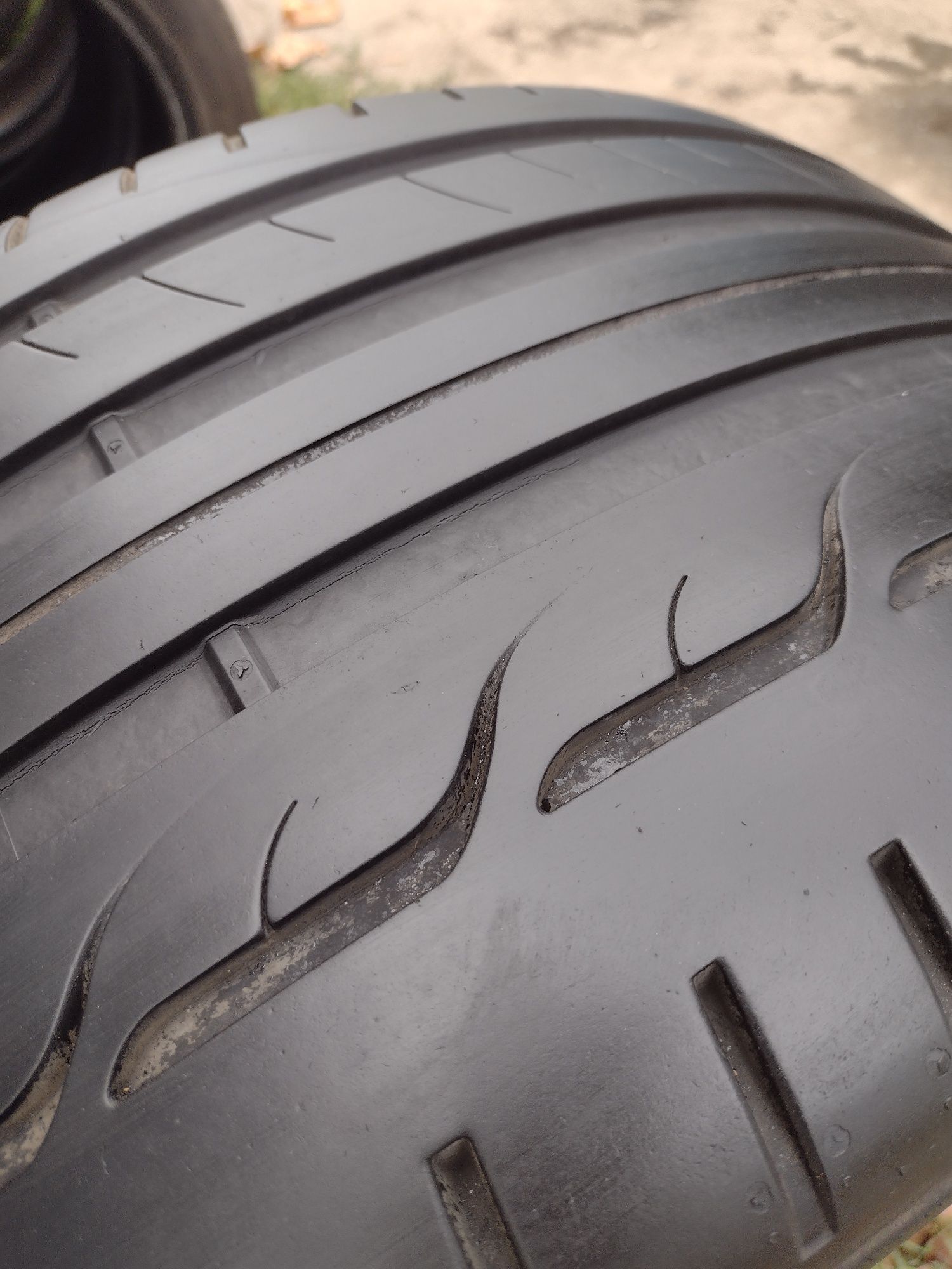 Единична 275/40/19 Dunlop SP RT dot4214