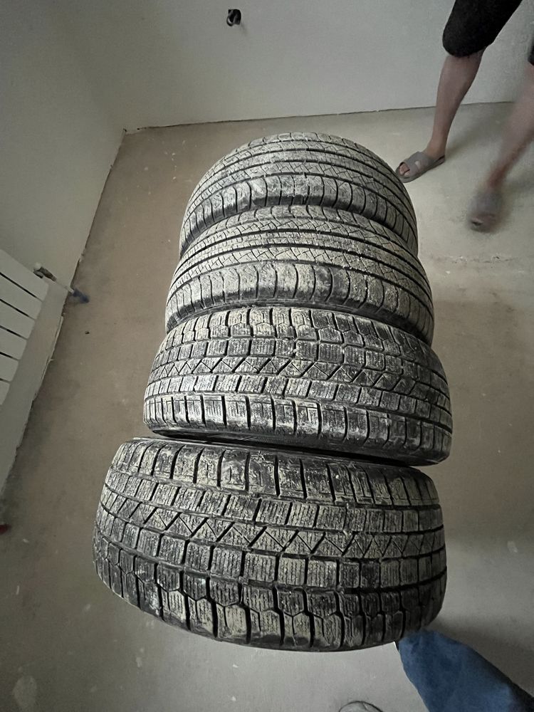 Продам шины в отличным состояние