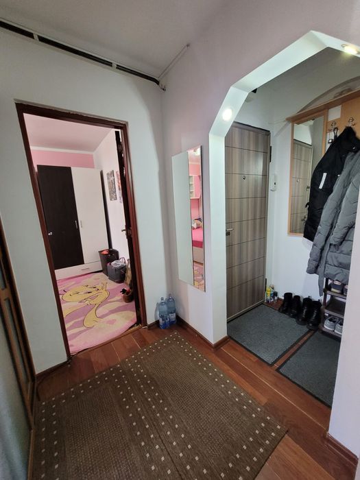 Apartament la cheie 2 camere capăt troleu