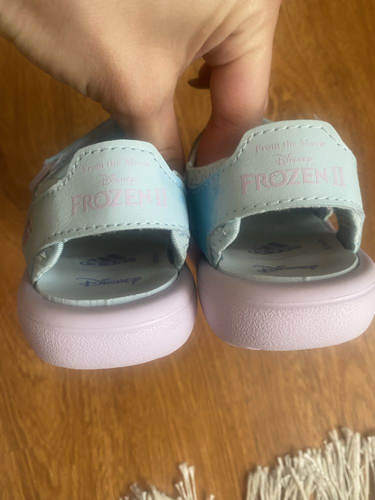 Оригинални сандали Adidas Disney Frosen,23 номер