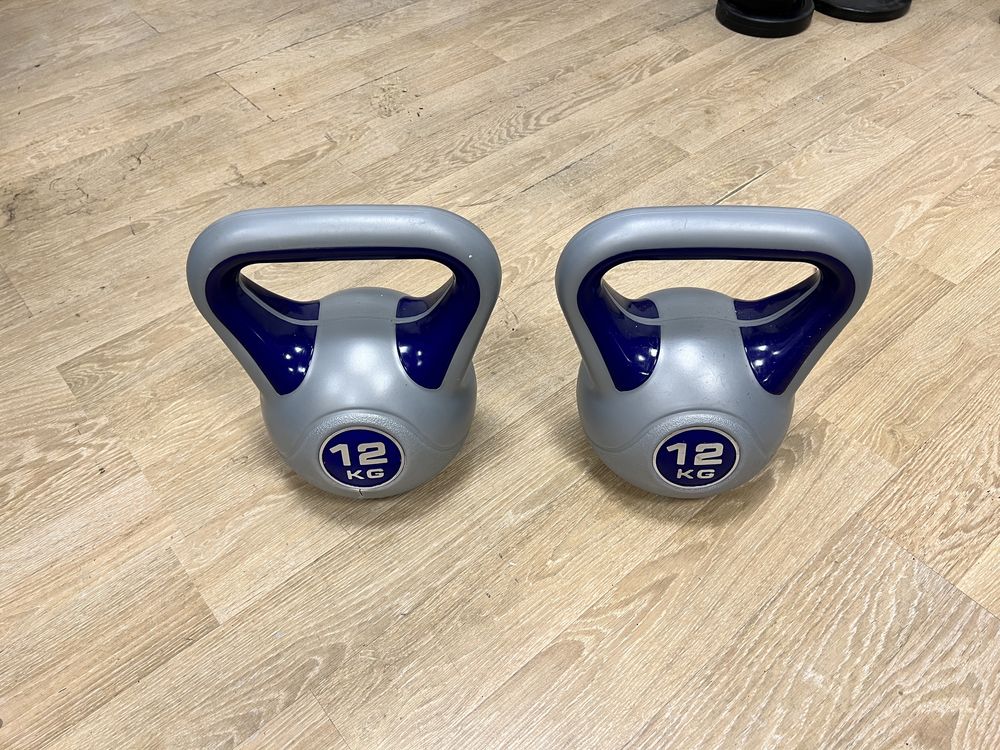 Set kettlebell noi 12 kg+12 kg=24 kg noi Germany pret 200 ron ambele