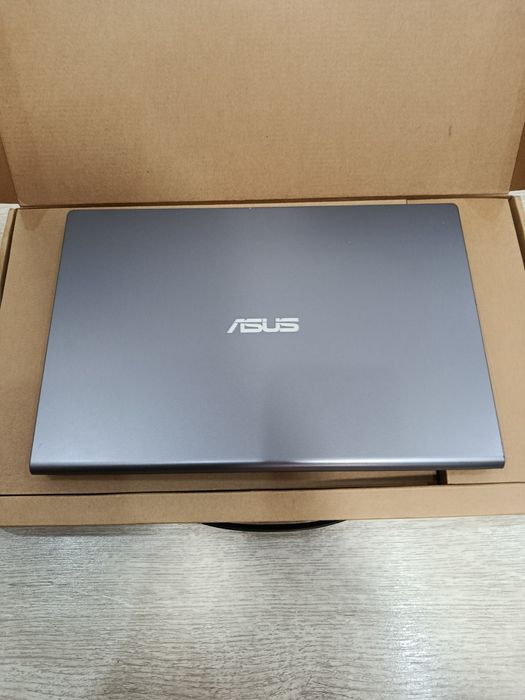 Laptop Asus 14.6" Nou
