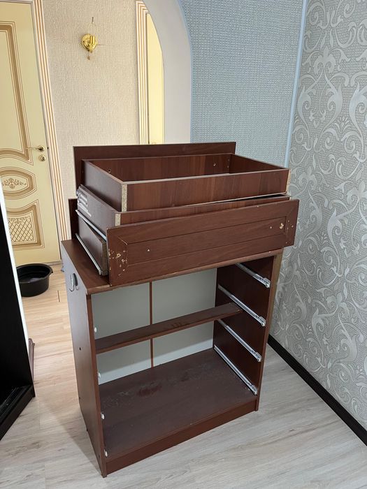 Отдам даром комод / тумбу