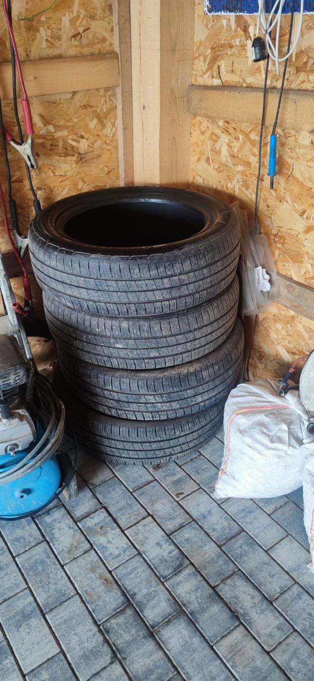 Goodyear 195/65 r18